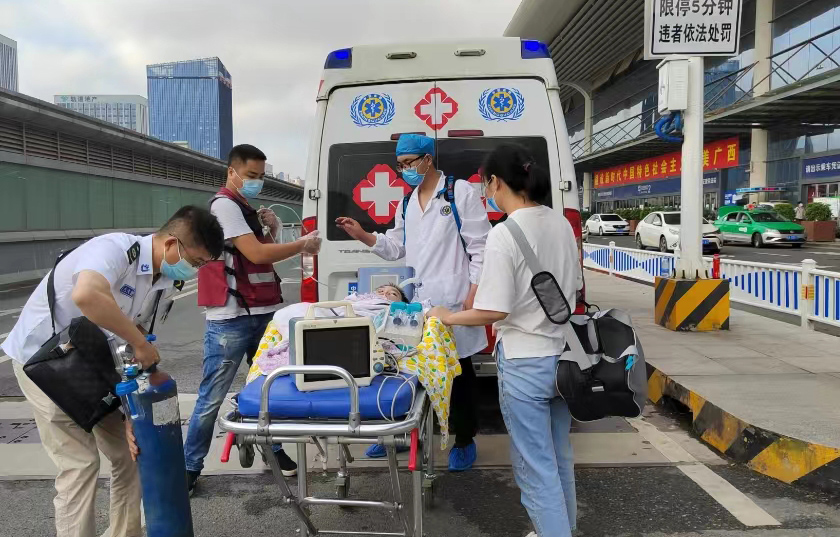 壶关县救护车出租公司